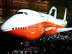 Скачать Концерн Boeing выпустил самый длинный лайнер в мире